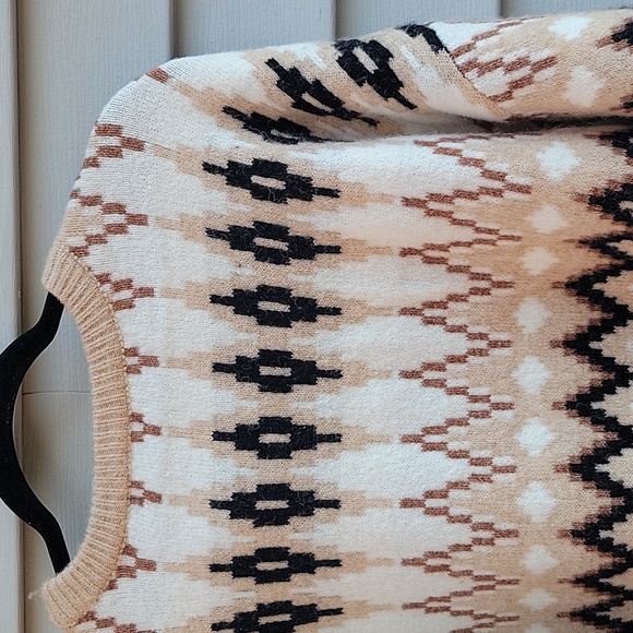 FRYE WOMENS SWEATER NWT - Picture 13 of 14